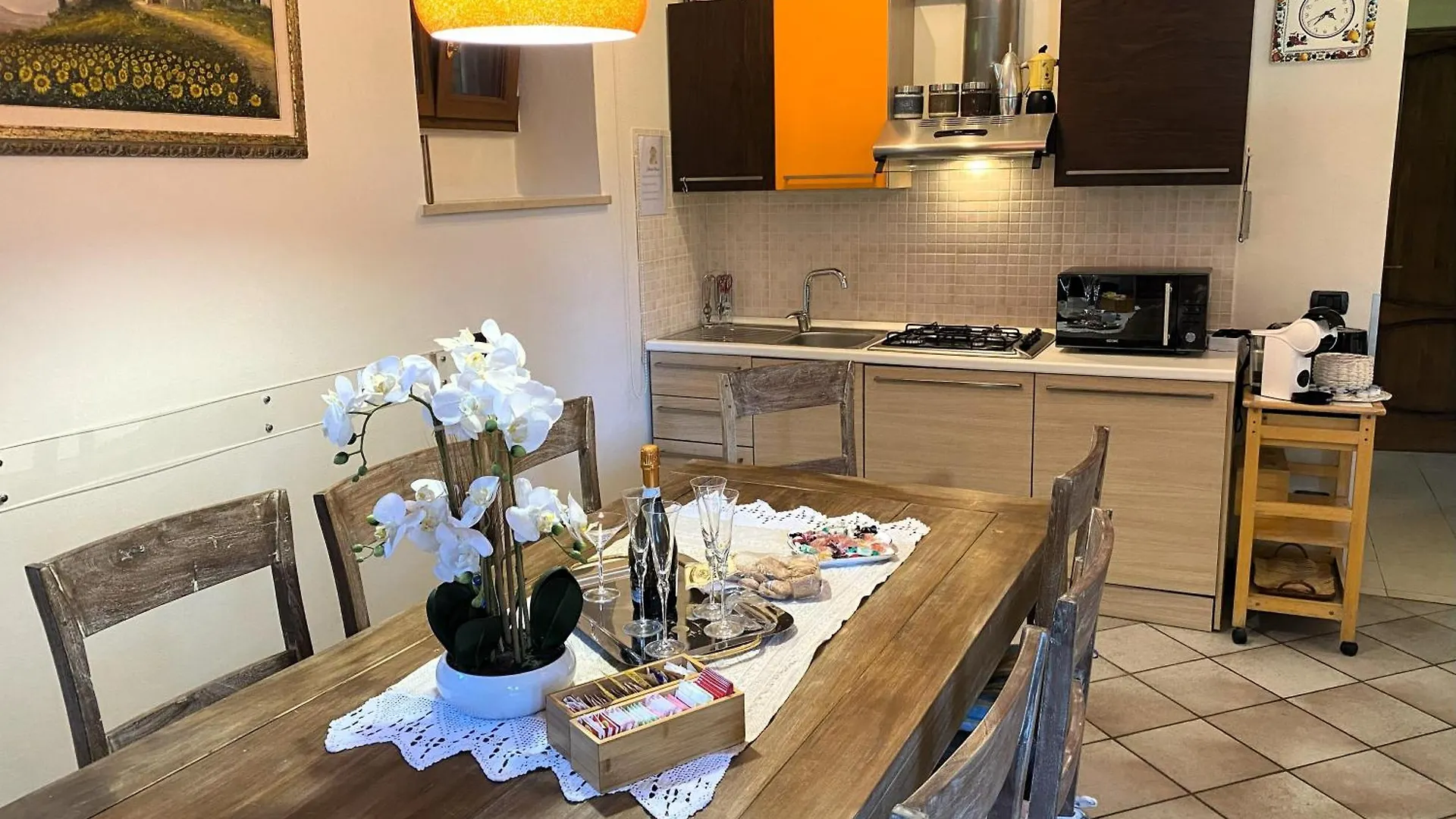 Chiara House Apartment Barga Italy