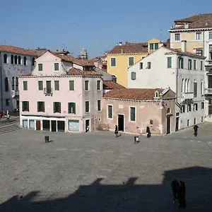 Ca Sant'angelo Apartment Venice